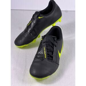 Nike Phantom Venom Club Soccer/Sport Cleats Youth 6Y AO0396-007 Preloved